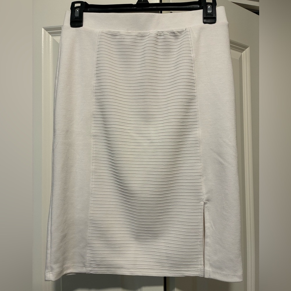 Guess White Pencil Skirt
